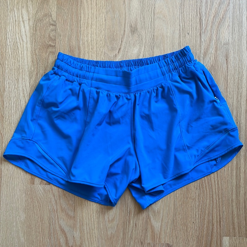 Lululemon Hotty Hot Shorts 4” size 8 Royal Blue